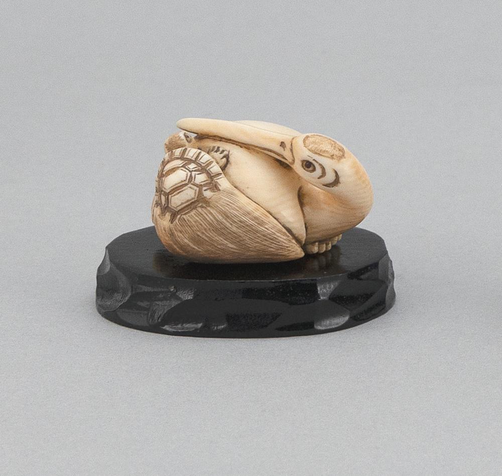 JAPANESE IVORY NETSUKE EARLY 20TH