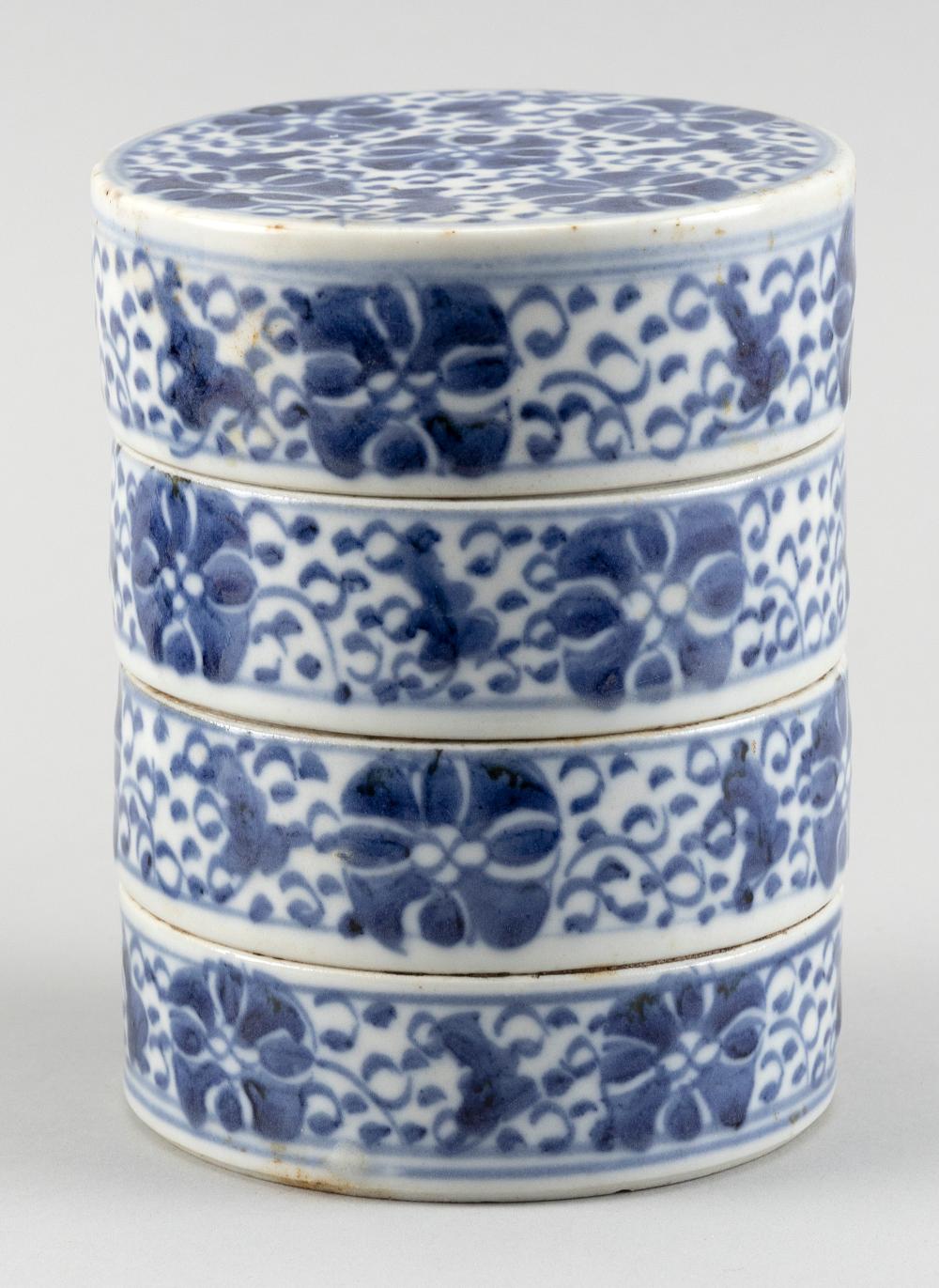 CHINESE BLUE AND WHITE PORCELAIN