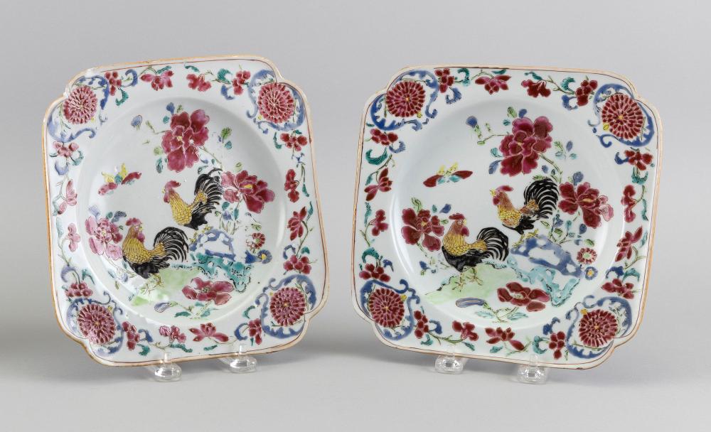 PAIR OF CHINESE FAMILLE ROSE PORCELAIN 34c1f2