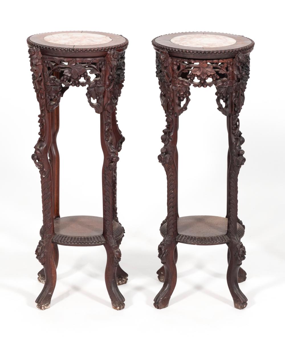 PAIR OF CHINESE CARVED ROSEWOOD 34c21c