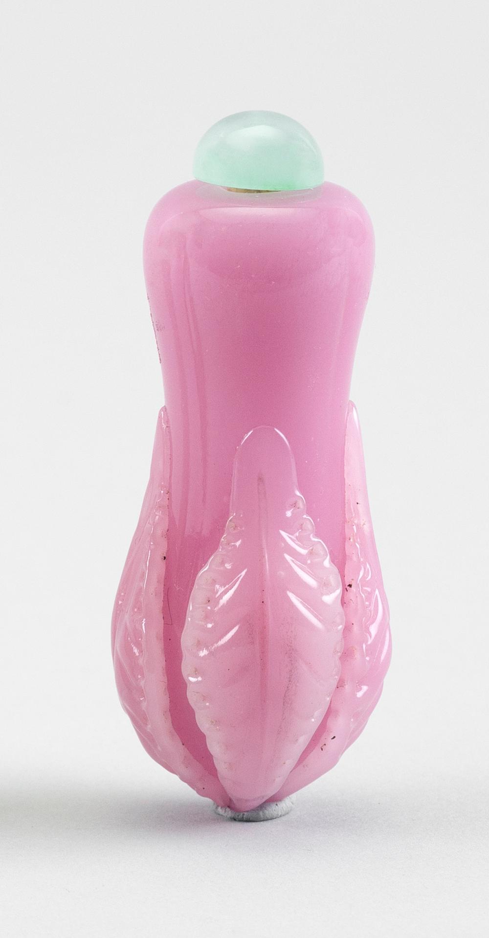 CHINESE CARVED PINK GLASS SNUFF 34c28f