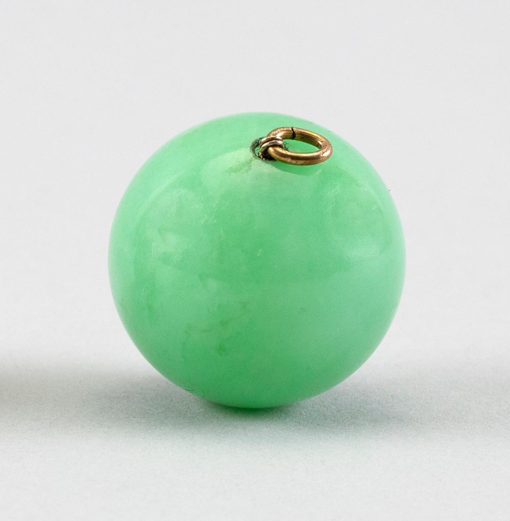 CHINESE JADE BEADCHINESE JADE BEAD 34c29b