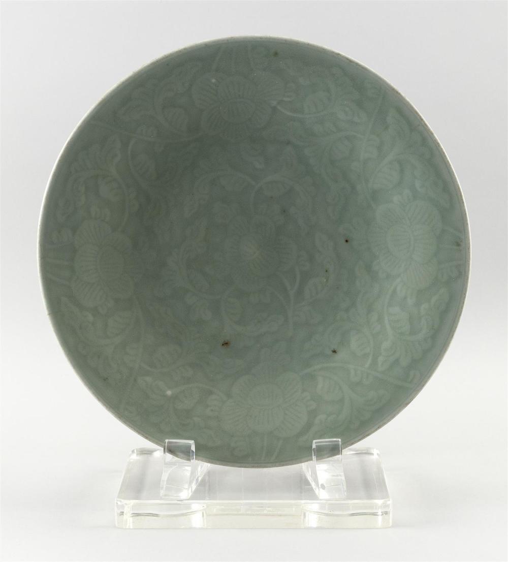 CHINESE CELADON PORCELAIN CHARGER