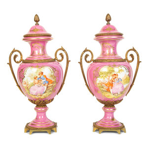A Pair of French Porcelain Lidded 34c399