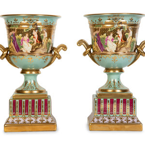 A Pair of Vienna Porcelain Urns 34c3c3