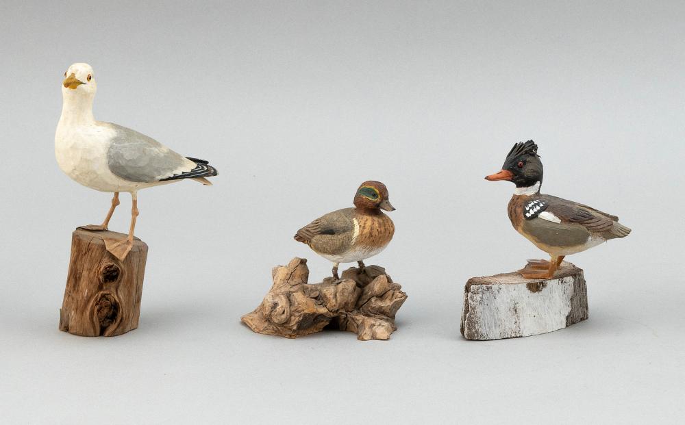 THREE STAN SPARRE MINIATURE BIRD