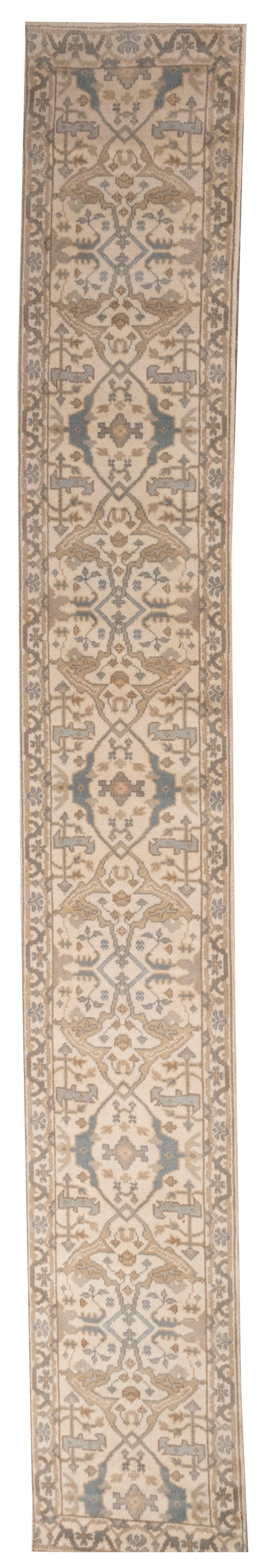 ORIENTAL RUG: OUSHAK 2'6" X 17'7"ORIENTAL