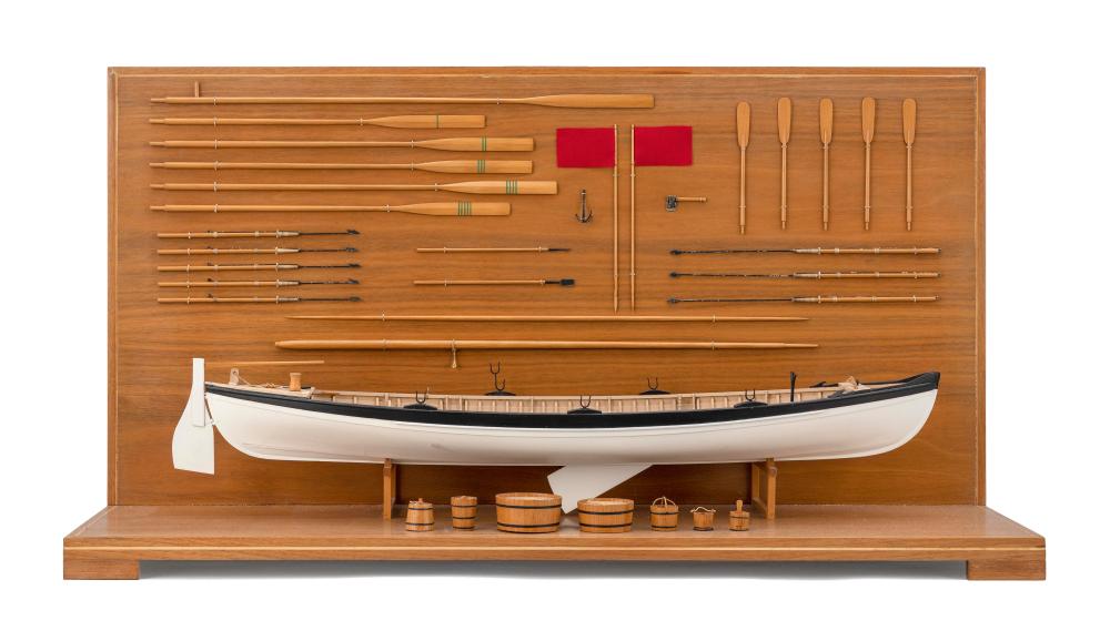 CASED SCALE MODEL OF A WHALEBOAT 34c70c