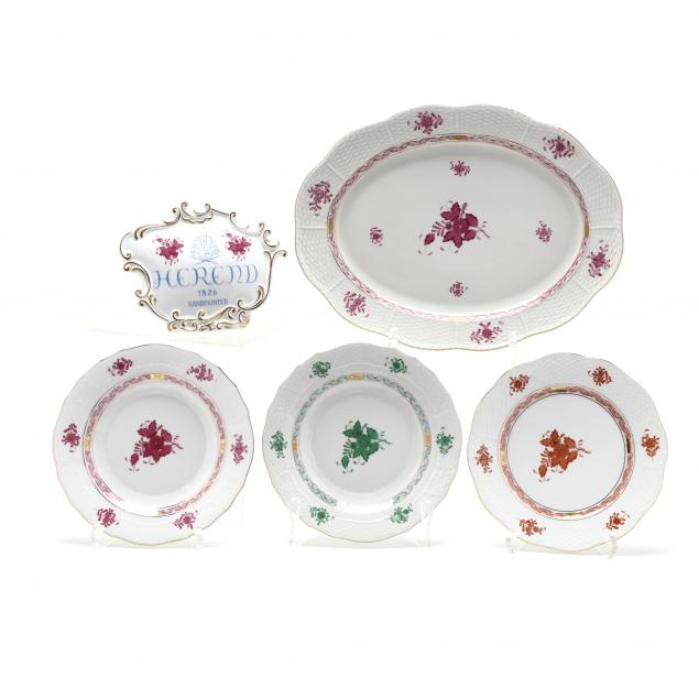FIVE HEREND PORCELAIN ITEMS CHINESE 34a56a