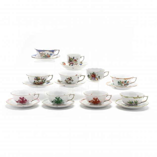 A SELECTION OF TEN HEREND CUP AND