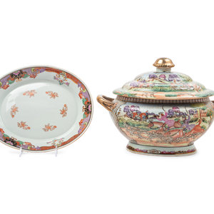 A Chinese Export Famille Rose Tureen