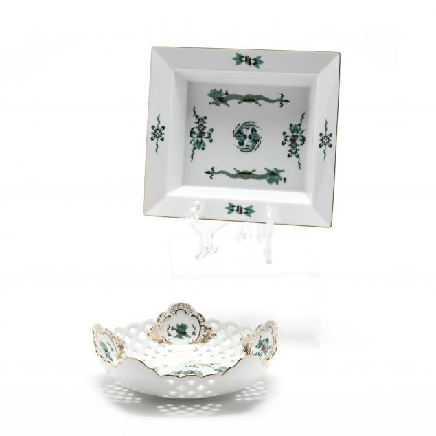 TWO PIECES OF MEISSEN GREEN COURT 34a6cc