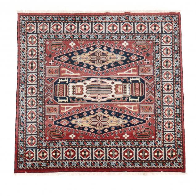 TURKISH AREA RUG Red field with 34a9ec