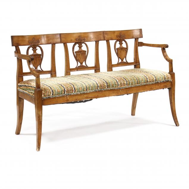 LOUIS PHILIPPE TRIPLE BACK CARVED