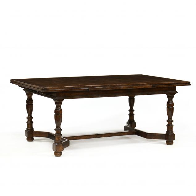 ENGLISH STYLE OAK DRAW LEAF DINING