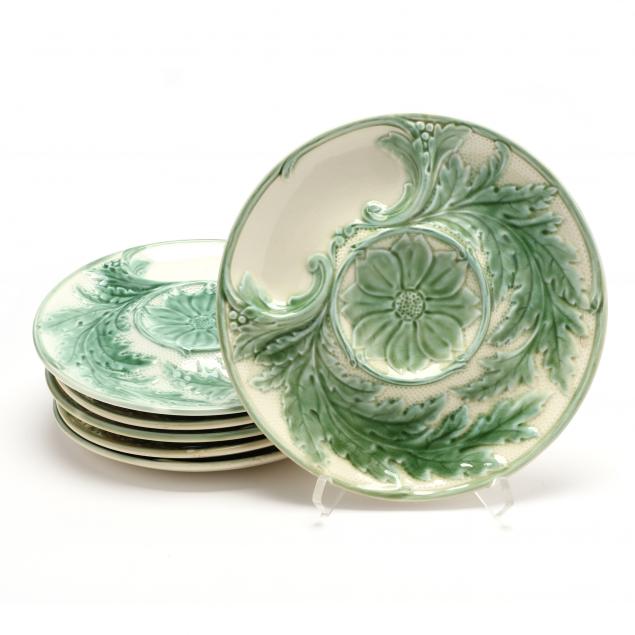 A SET OF SIX MAJOLICA ARTICHOKE PLATES