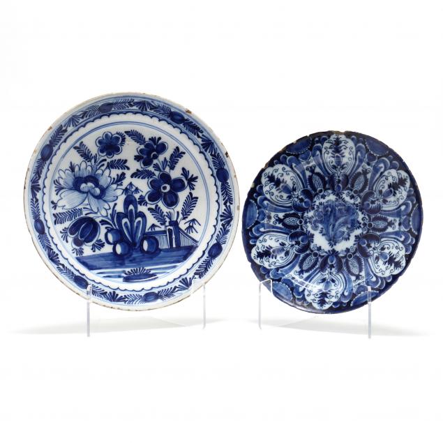 TWO DELFT BLUE AND WHITE PLATES  34affd