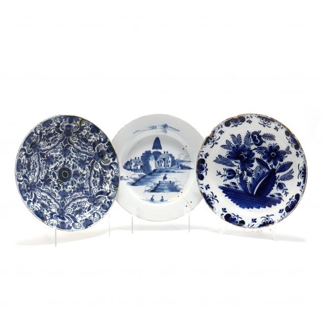 THREE DUTCH DELFT BLUE AND WHITE 34b01f