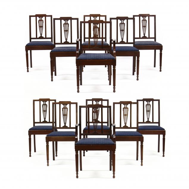 SET OF TWELVE SHERATON STYLE MAHOGANY 34b02a