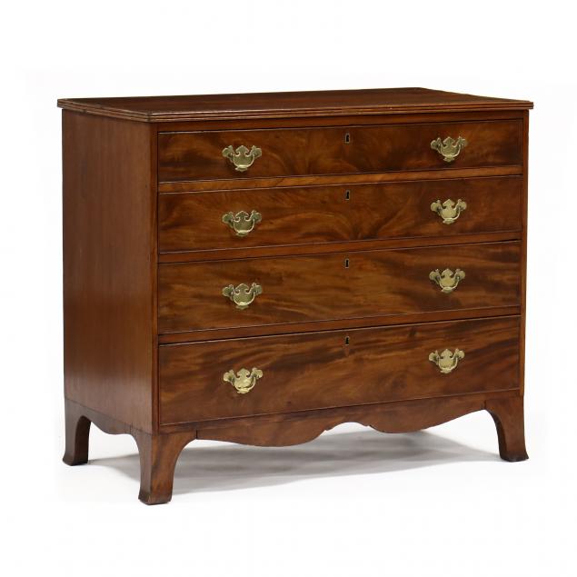 SOUTHERN CHIPPENDALE MAHOGANY CHEST 34b09f