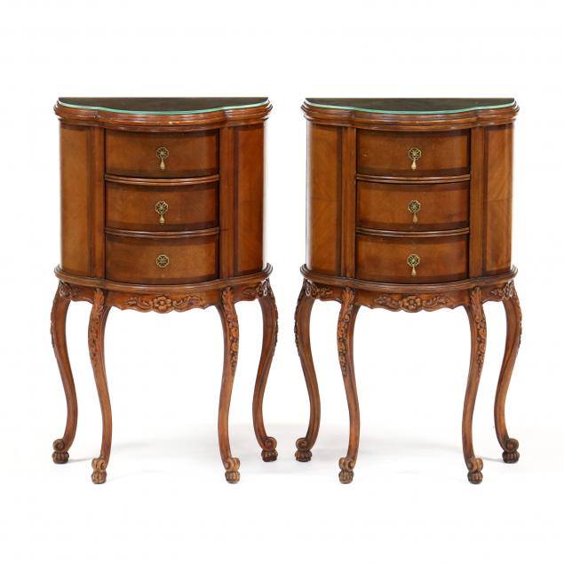 PAIR OF FRENCH STYLE BANDED WALNUT 34b3e9