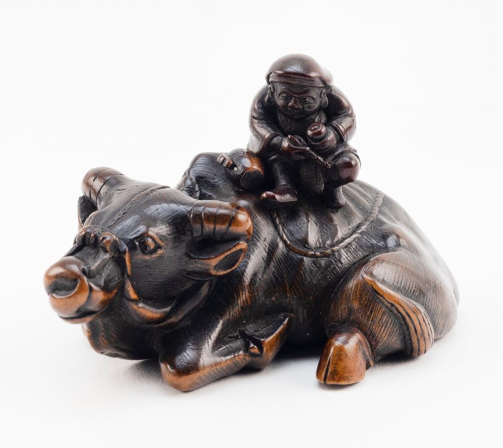 JAPANESE WOOD NETSUKE BY TOMOTADA