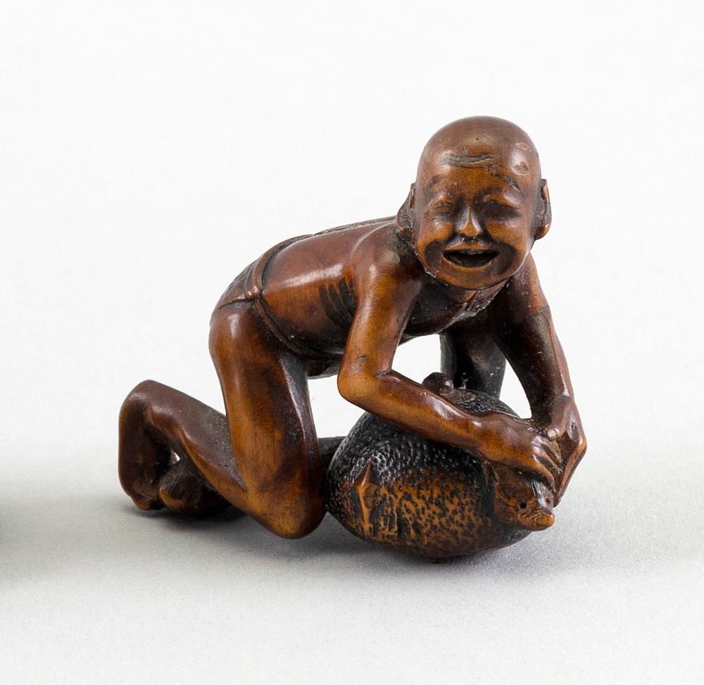 JAPANESE WOOD NETSUKE 19TH CENTURY 34dc21