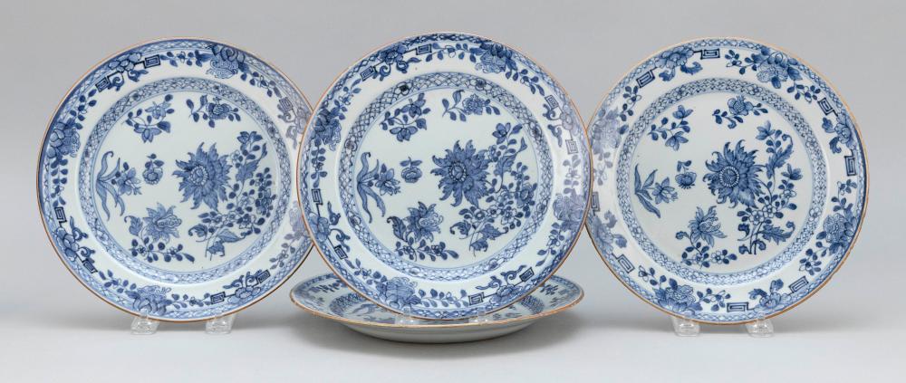 FOUR CHINESE EXPORT BLUE AND WHITE 34e0bd