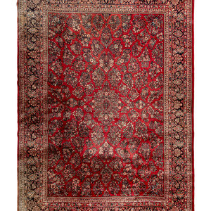 A Sarouk Wool Rug 
Circa 1930
17