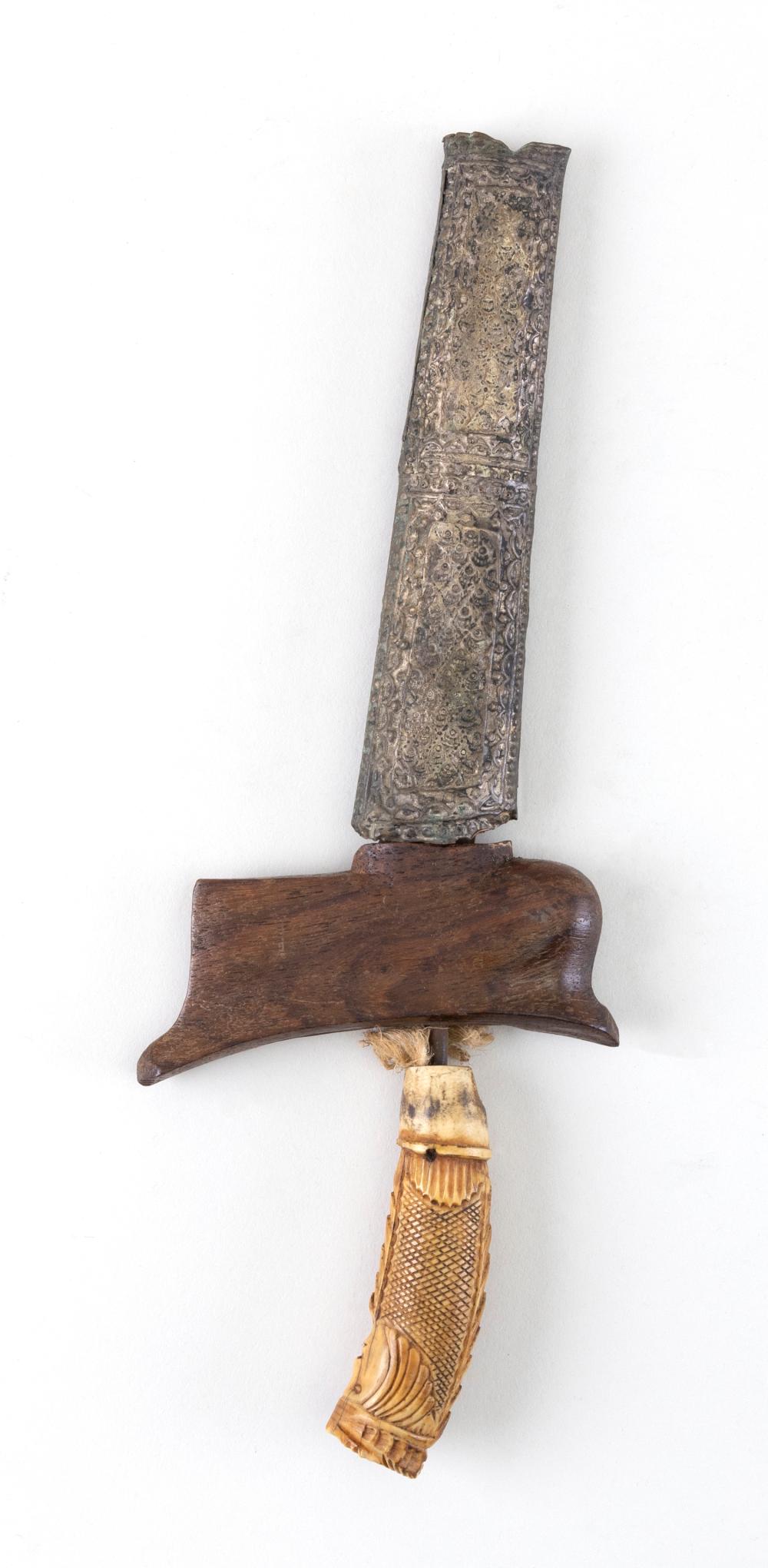 INDONESIAN KRIS WITH SCABBARD LATE