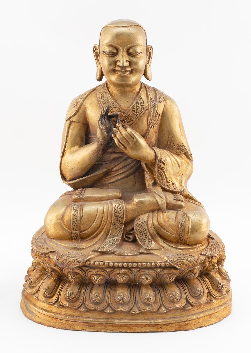 CHINESE GILT BRONZE FIGURE OF BUDDHA 34e169