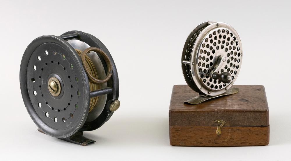 TWO FLY REELS 19TH 20TH CENTURY 34e7d9