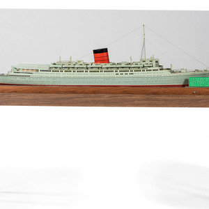 A Scale Model of the RMS Caronia 34e90f