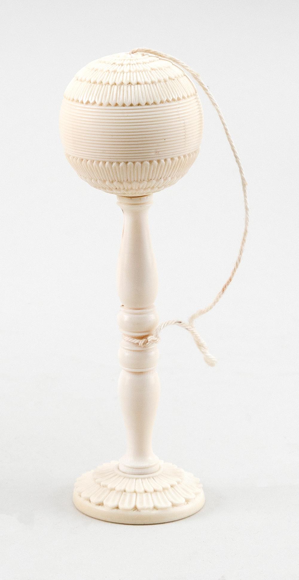 CARVED IVORY BILBOQUET 19TH CENTURY 34e929