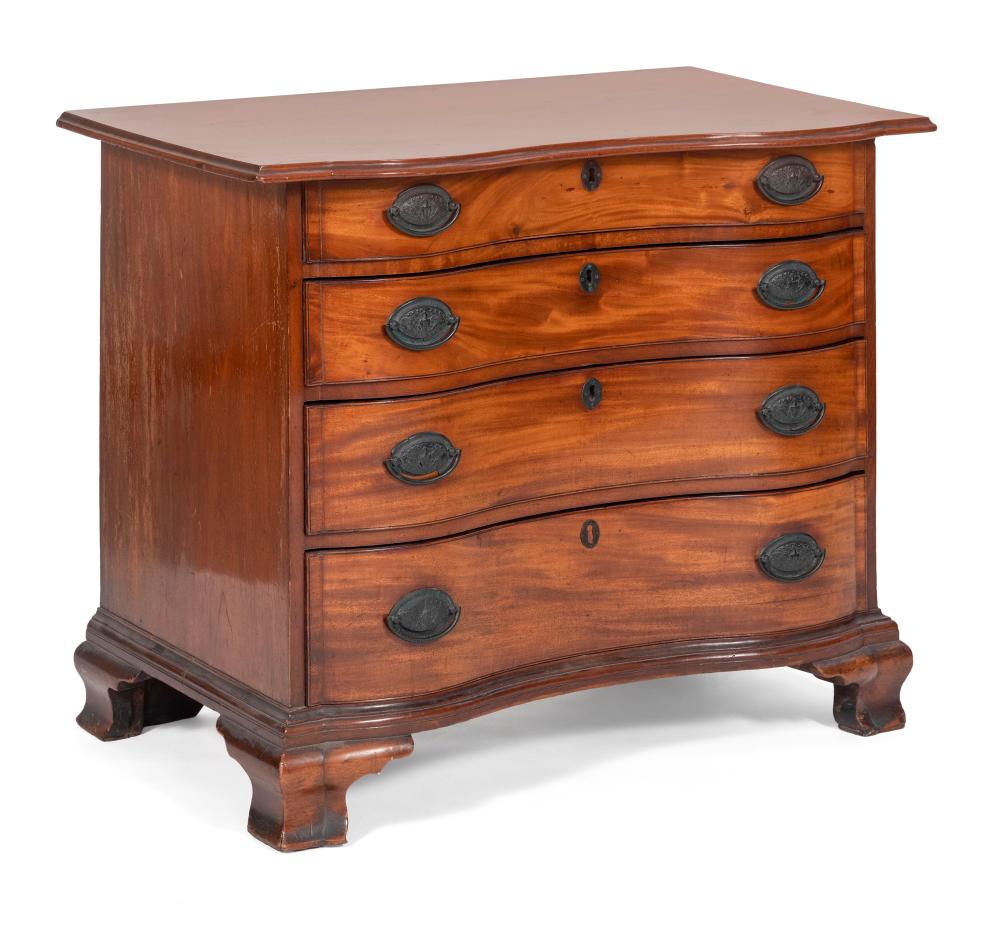 CHIPPENDALE OXBOW CHEST BOSTON 34e9bf