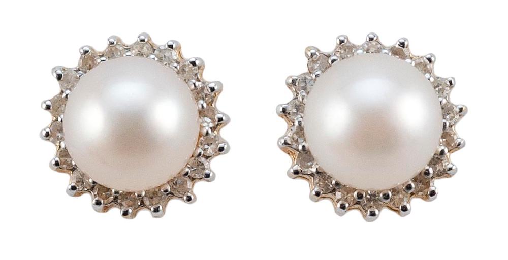 PAIR OF 14KT GOLD CULTURED PEARL 34eab5