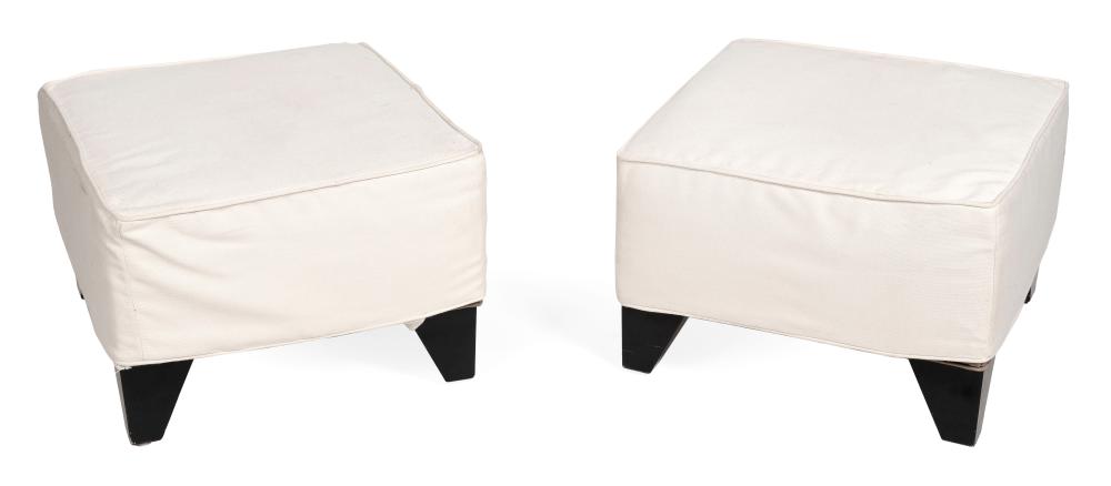 PAIR OF UPHOLSTERED OTTOMANS 20TH 34eb9d