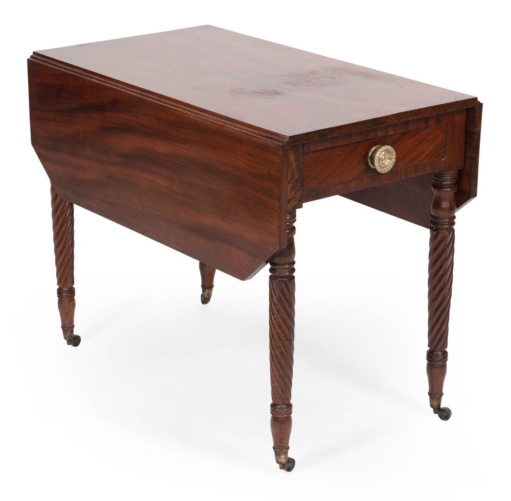 SHERATON DROP LEAF PEMBROKE TABLE 34ed15