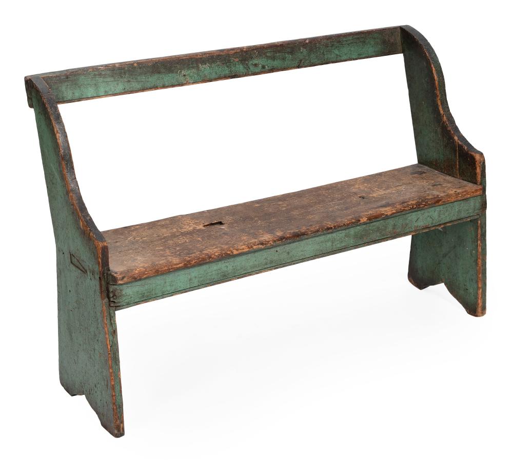 PRIMITIVE GREEN PAINTED BENCH LATE 34ed67