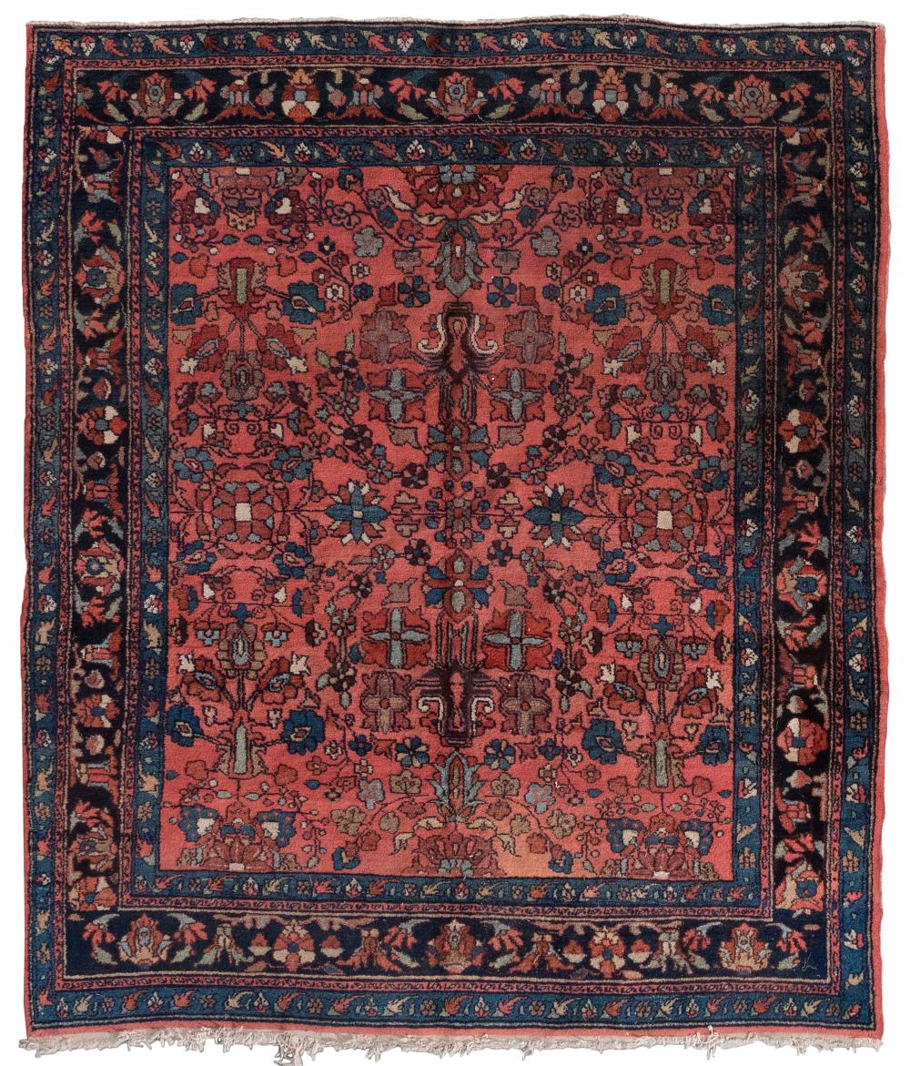 HAMADAN RUG: 5’7” X 6’6”