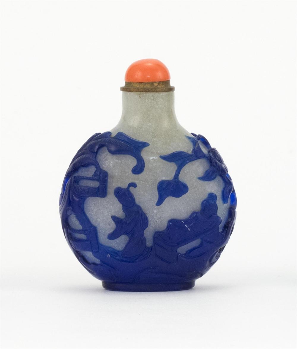 CHINESE OVERLAY GLASS SNUFF BOTTLE 34cc75