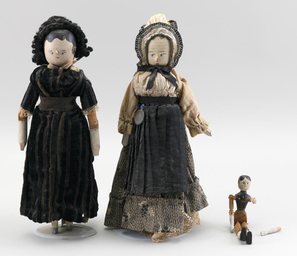 THREE WOODEN PEG DOLLS 20TH CENTURY