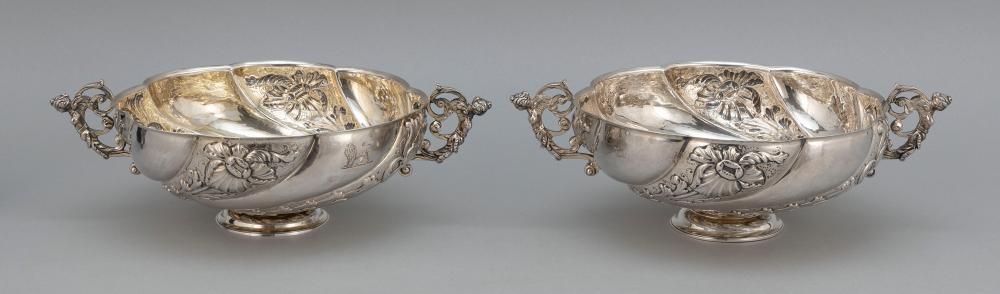 NEAR PAIR OF GEORGE III STERLING 34cd71