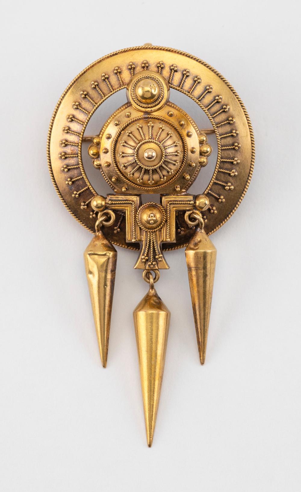 ANTIQUE GOLD BROOCH CIRCA 1870 34ce45