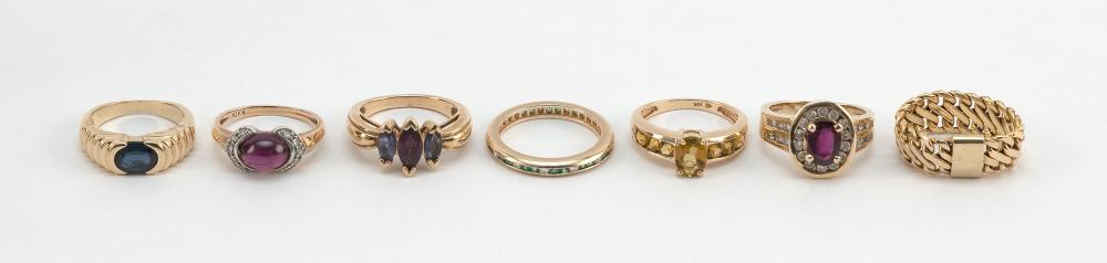 SEVEN GOLD RINGS APPROX 14 52 34cf2b