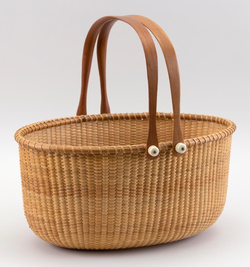 NANTUCKET BASKET BY MARILYN HAUG