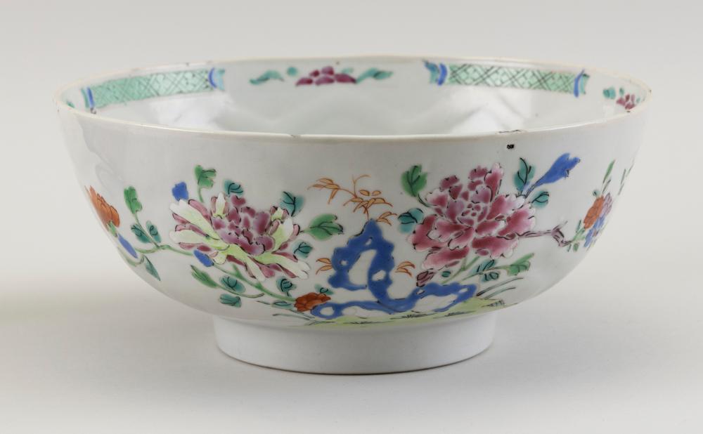 CHINESE EXPORT PORCELAIN BOWL 19TH