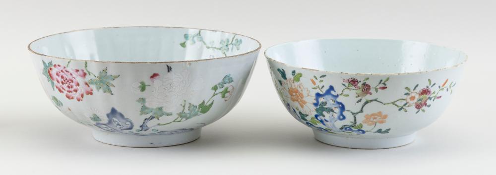 TWO CHINESE EXPORT PORCELAIN BOWLS