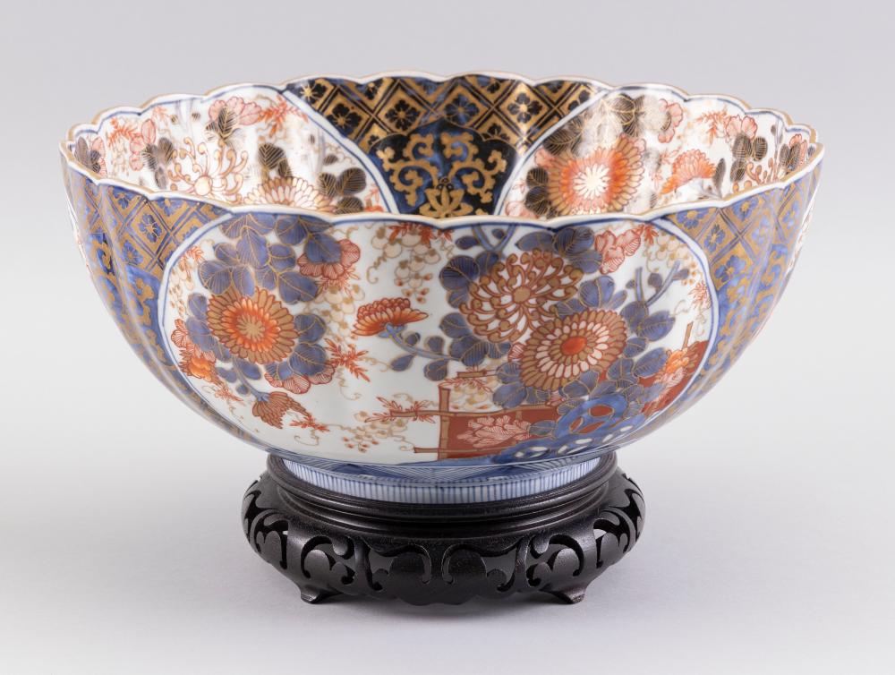 JAPANESE IMARI PORCELAIN BOWL LATE