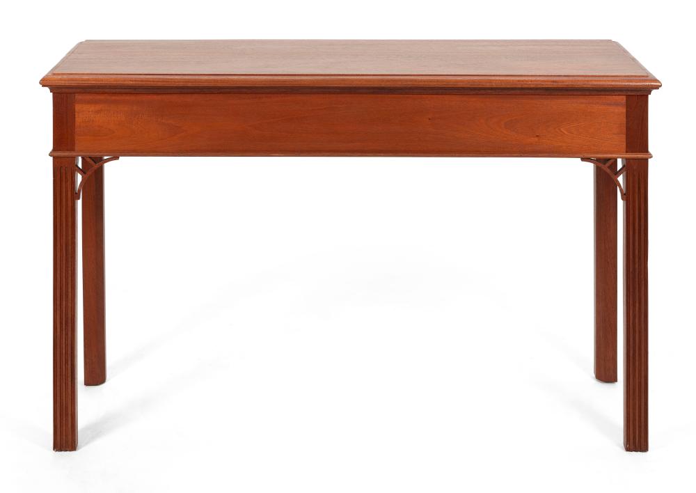 CHIPPENDALE STYLE CONSOLE TABLE 34d33a